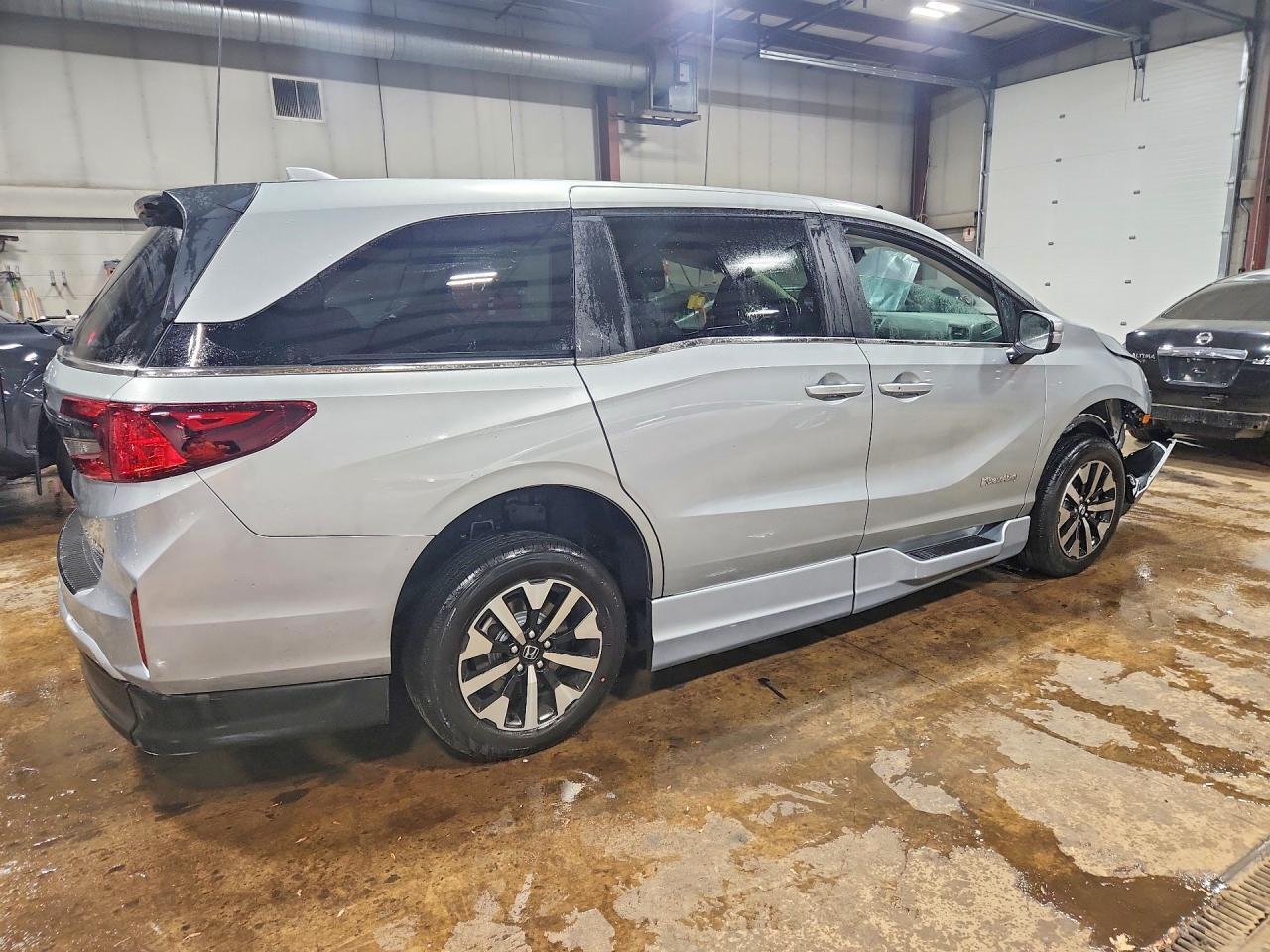 2026 Honda Odyssey Exl - zdjęcie 3