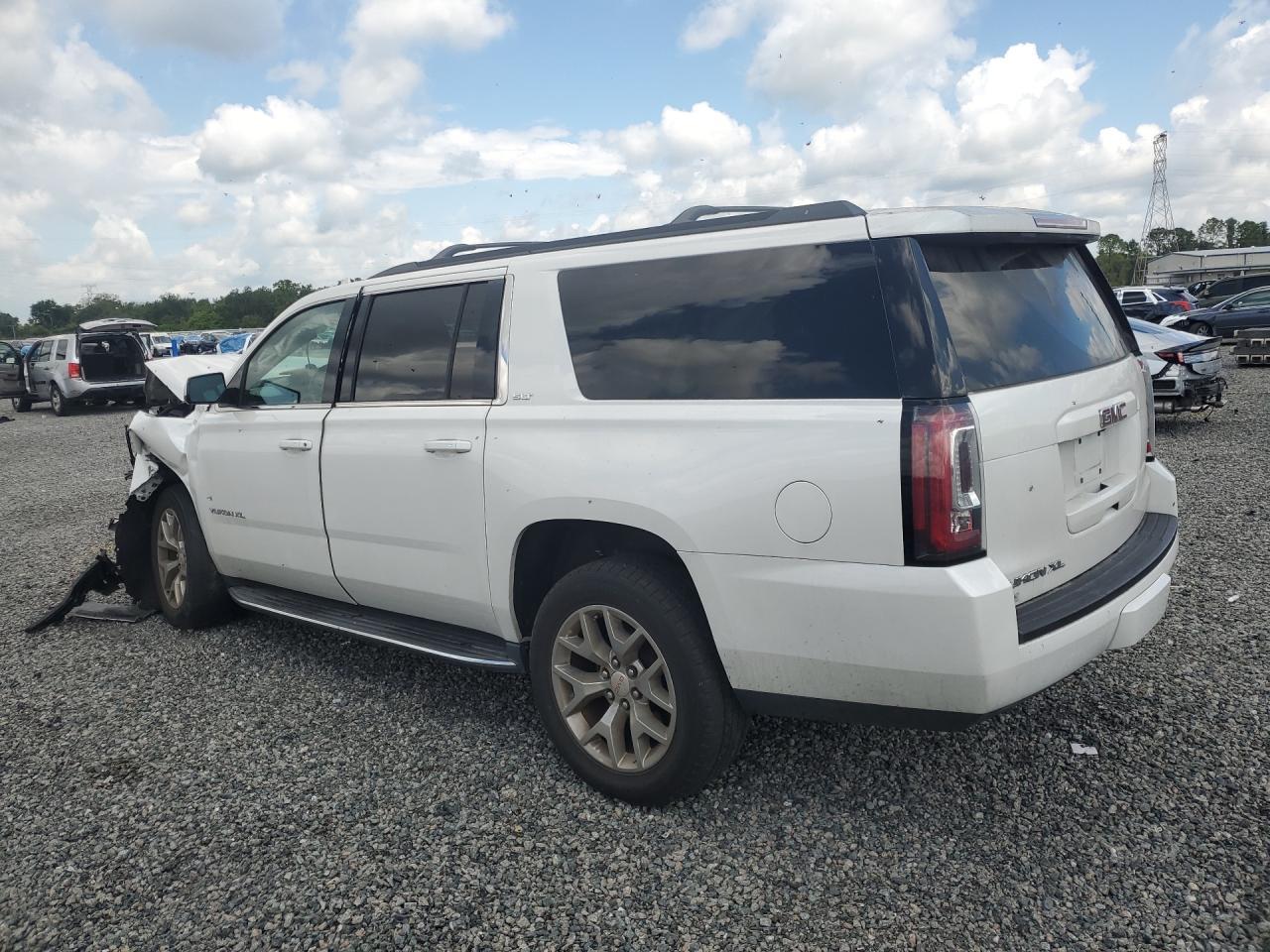 2020 GMC Yukon Xl C1500 Slt - zdjęcie 2