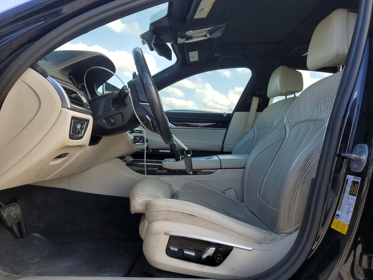 2016 BMW 740 I - zdjęcie 7