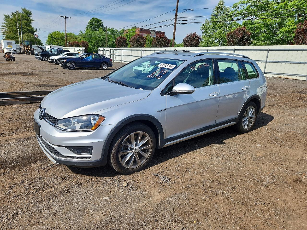 2017 Volkswagen Golf Alltrack S - zdjęcie główne