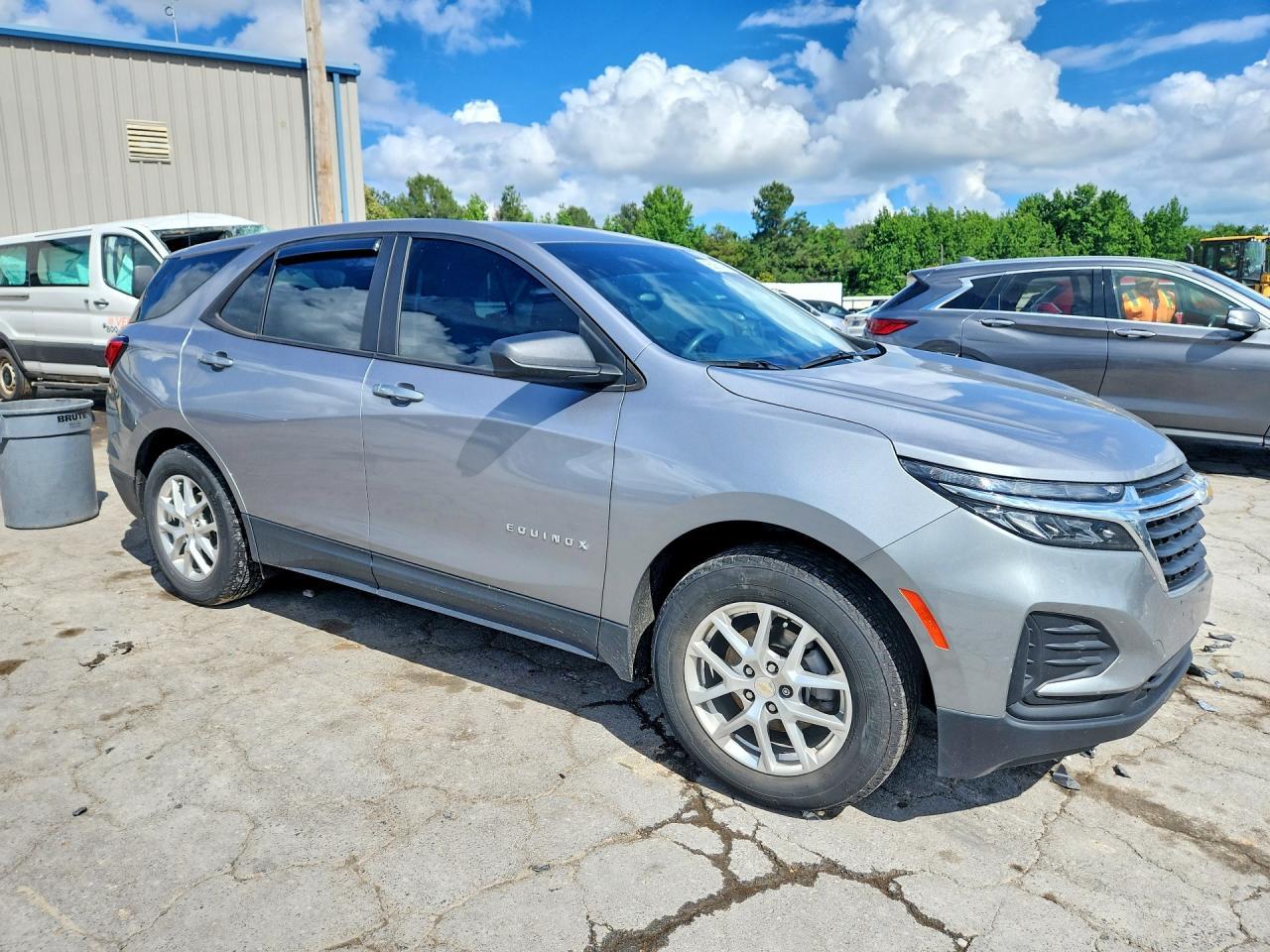 2024 Chevrolet Equinox Ls - zdjęcie 4