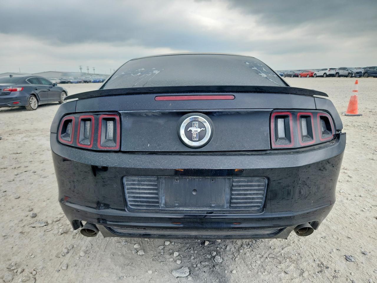 2013 Ford Mustang - zdjęcie 6
