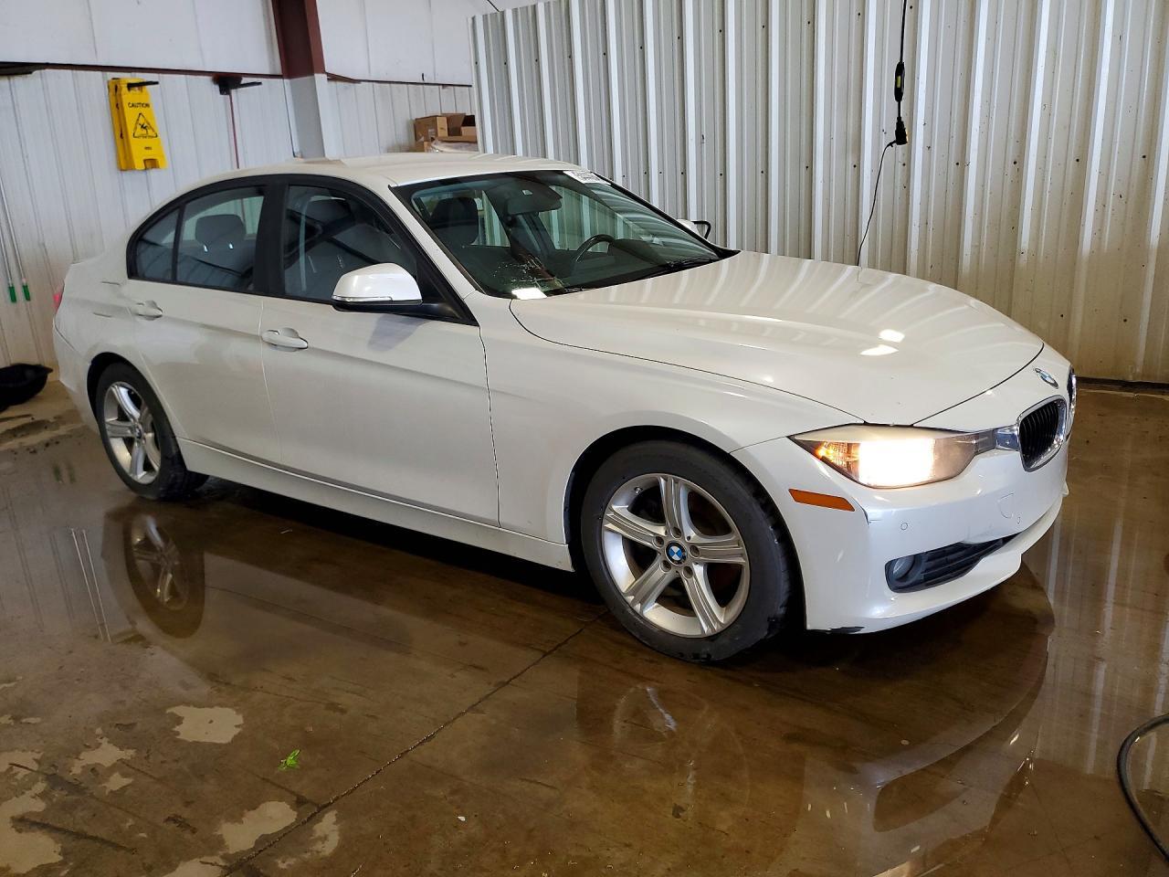 2015 BMW 320 I - zdjęcie 4