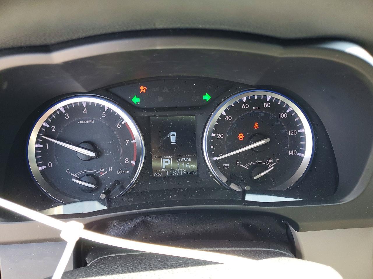 2014 Toyota Highlander Le - zdjęcie 9