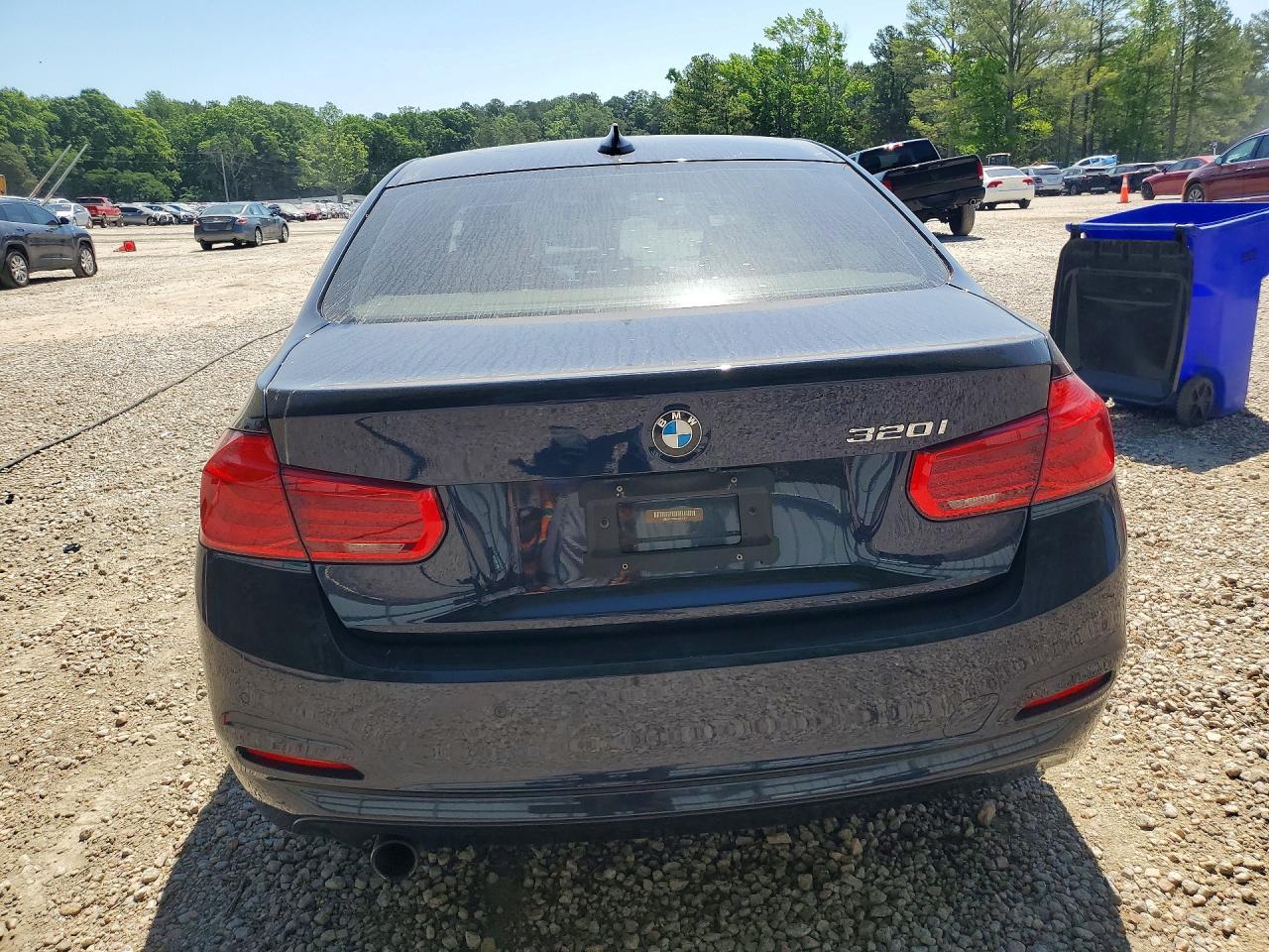 2016 BMW 320 I - zdjęcie 6