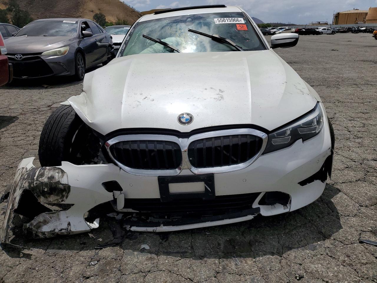 2020 BMW 330I - zdjęcie 5