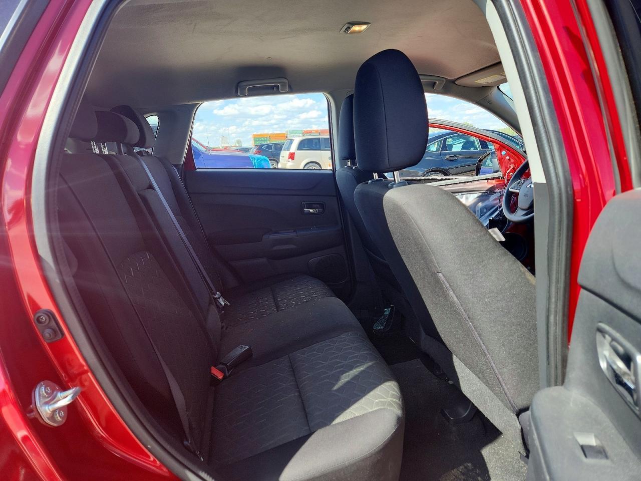 2024 Mitsubishi Outlander Sport S - zdjęcie 10