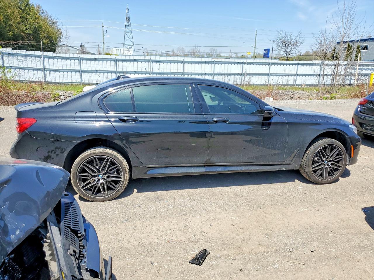 BMW Seria 7 - zdjęcie 3