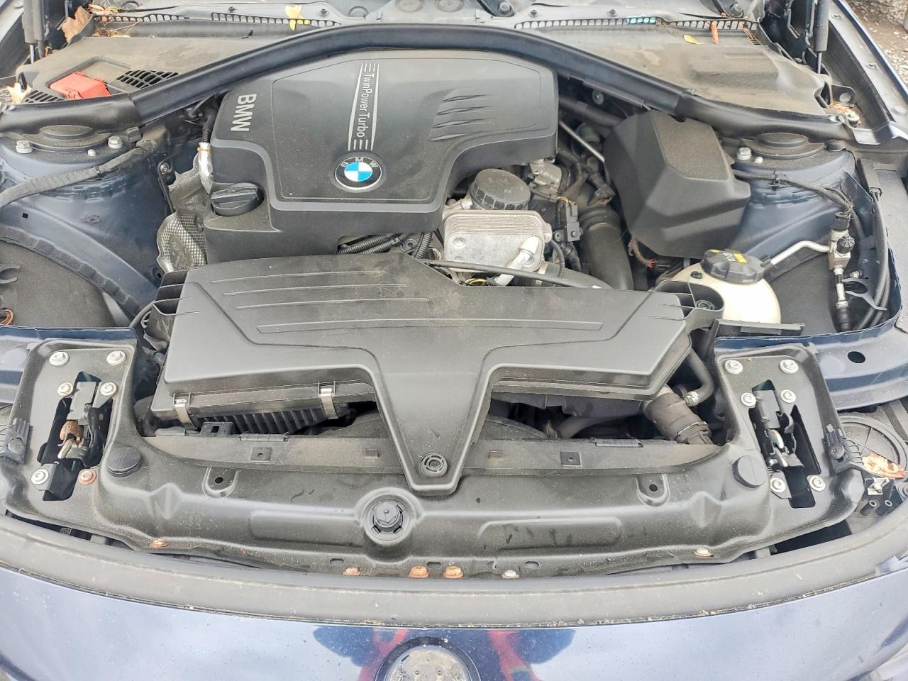 2015 BMW Seria 3 328i - zdjęcie 11
