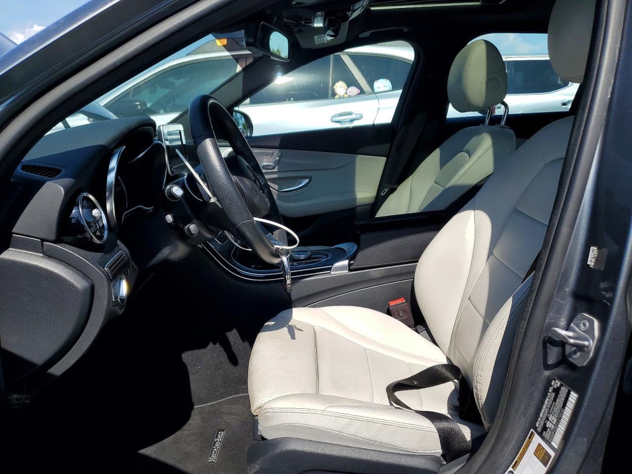 2018 Mercedes-Benz C 300 - zdjęcie 7