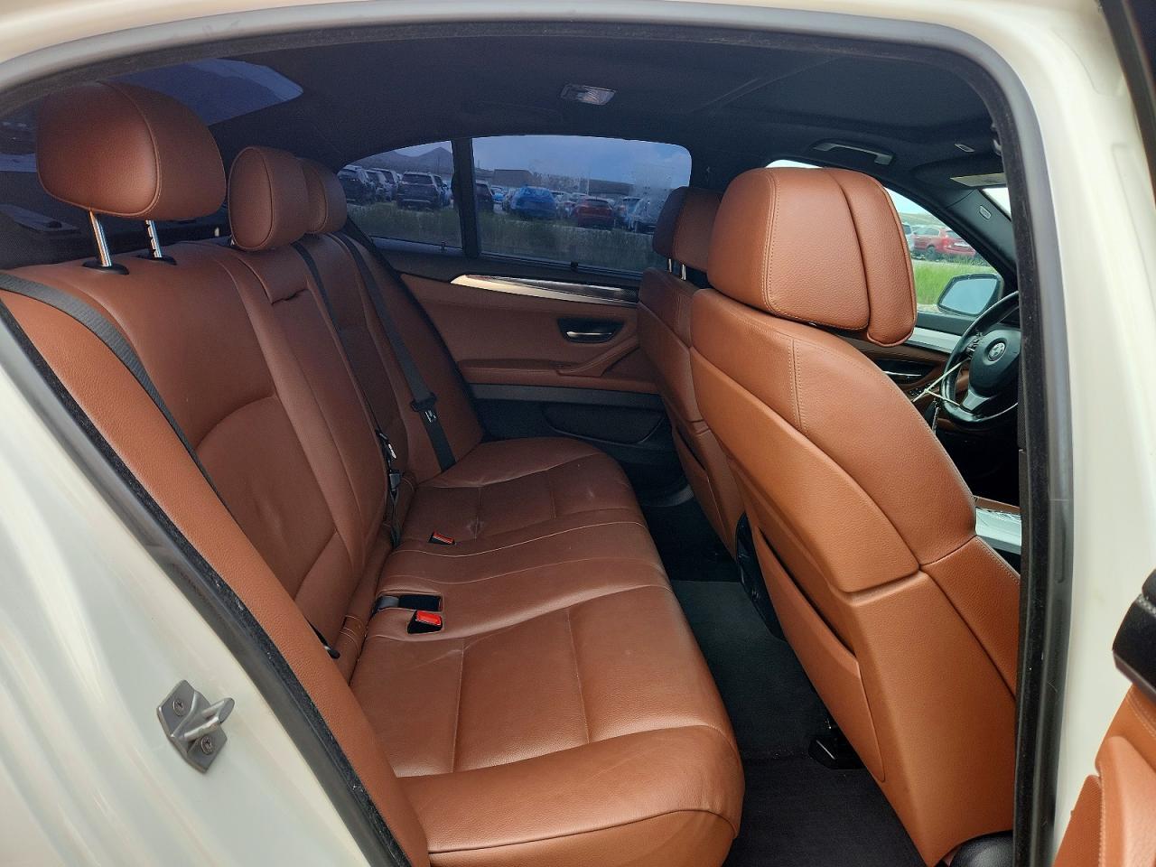 2013 BMW 550 Xi - zdjęcie 10