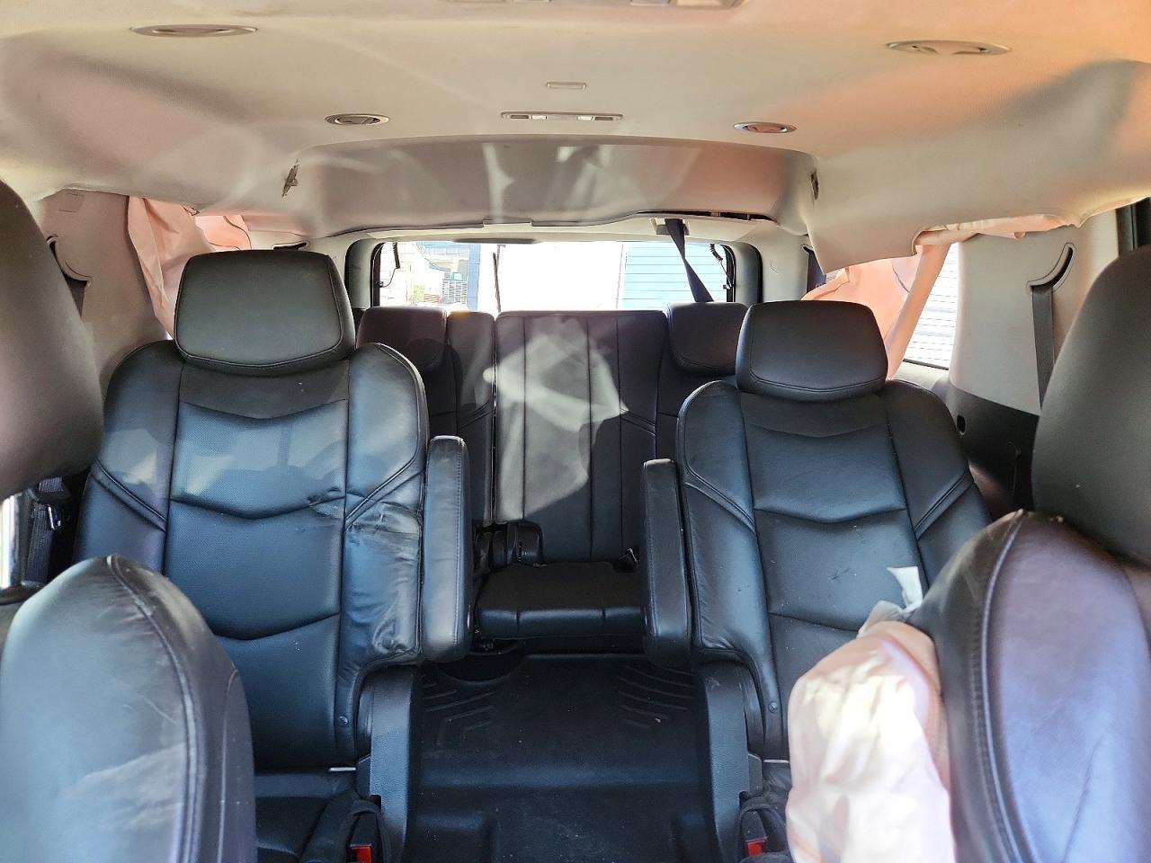 2019 Cadillac Escalade Luxury - zdjęcie 10