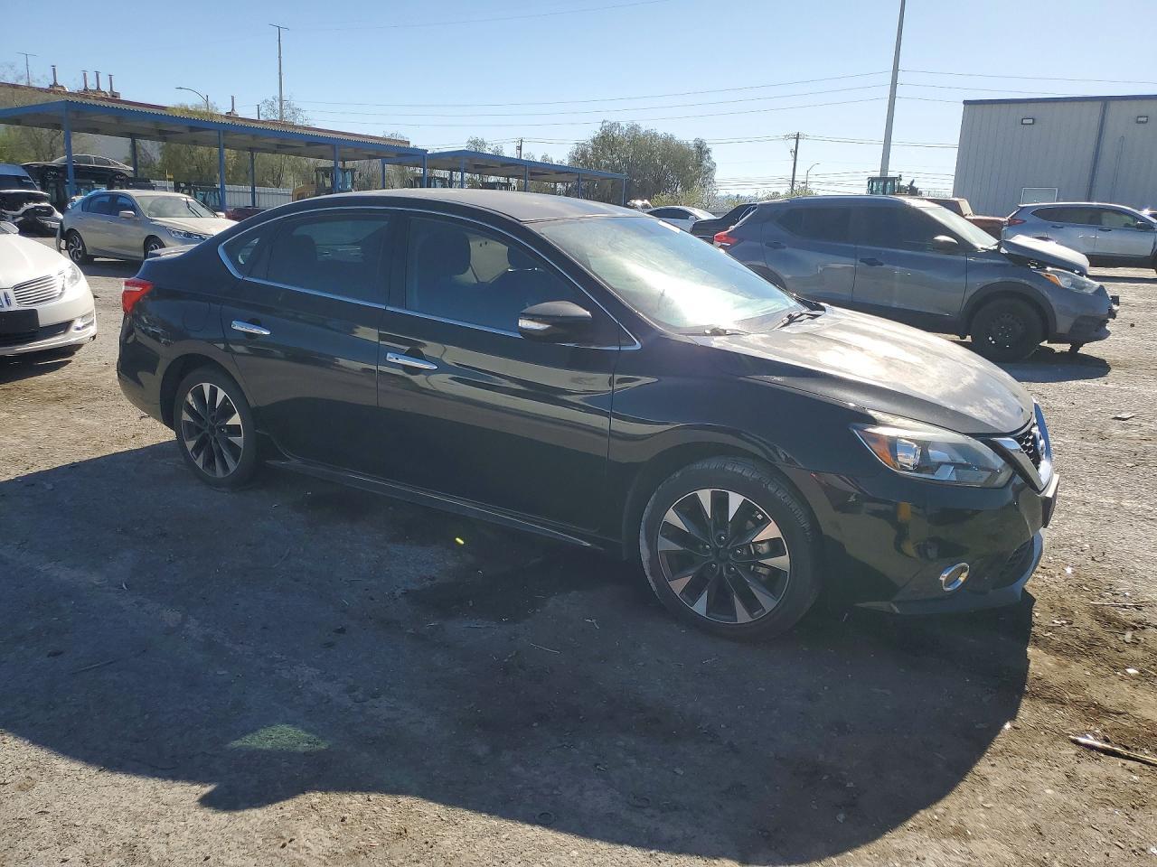 2016 Nissan Sentra Sr - zdjęcie 4
