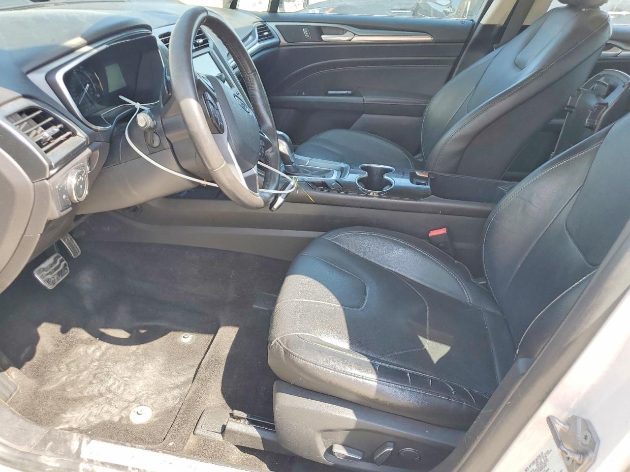 2015 Ford Fusion Titanium - zdjęcie 7