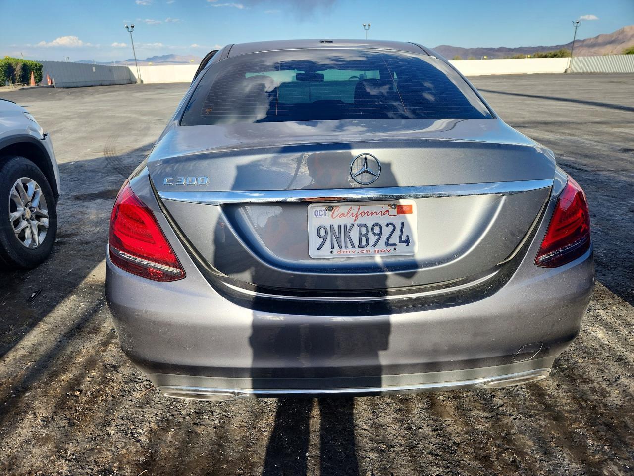 2021 Mercedes-Benz C 300 - zdjęcie 6