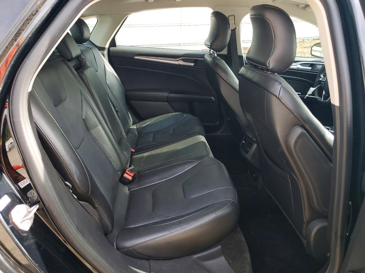 2016 Ford Fusion Titanium Phev - zdjęcie 10