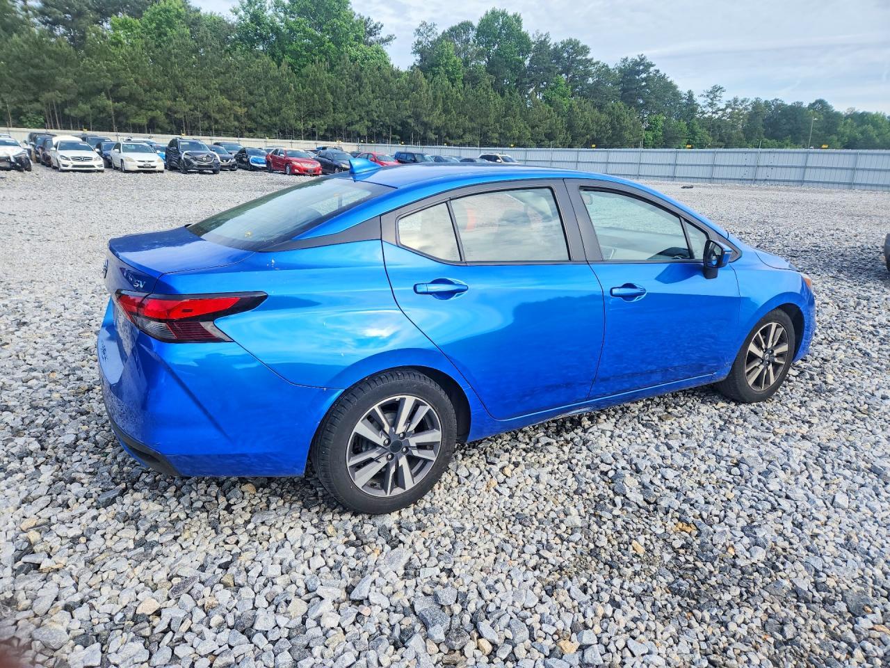 2021 Nissan Versa Sv - zdjęcie 3