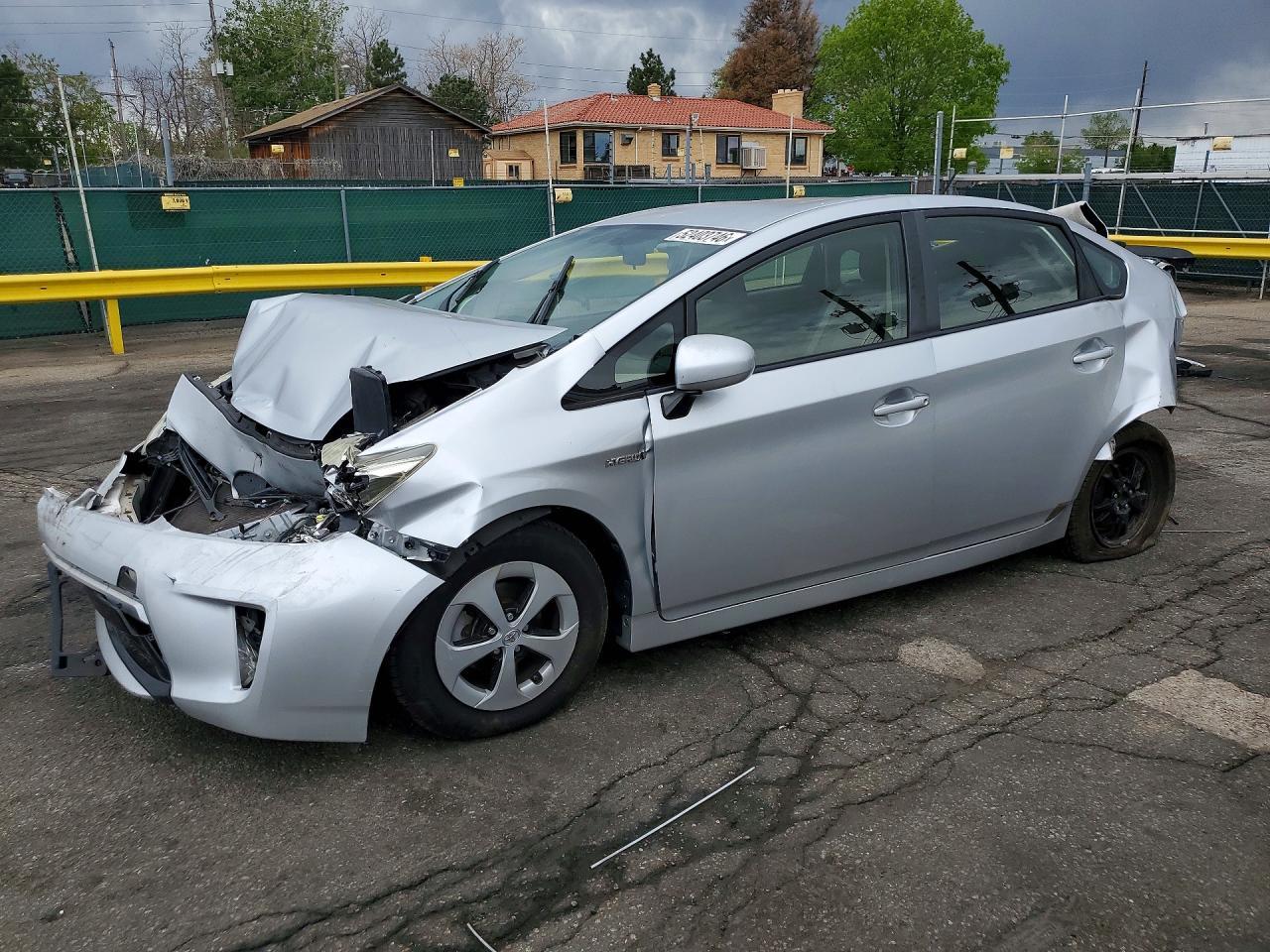 2013 Toyota Prius Two - zdjęcie główne