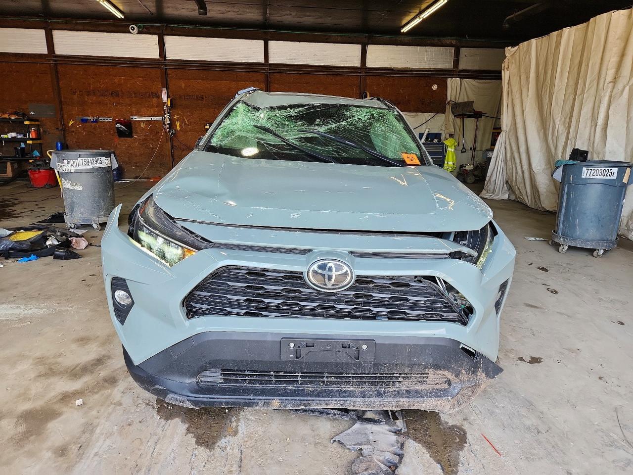2019 Toyota Rav4 Xle - zdjęcie 5