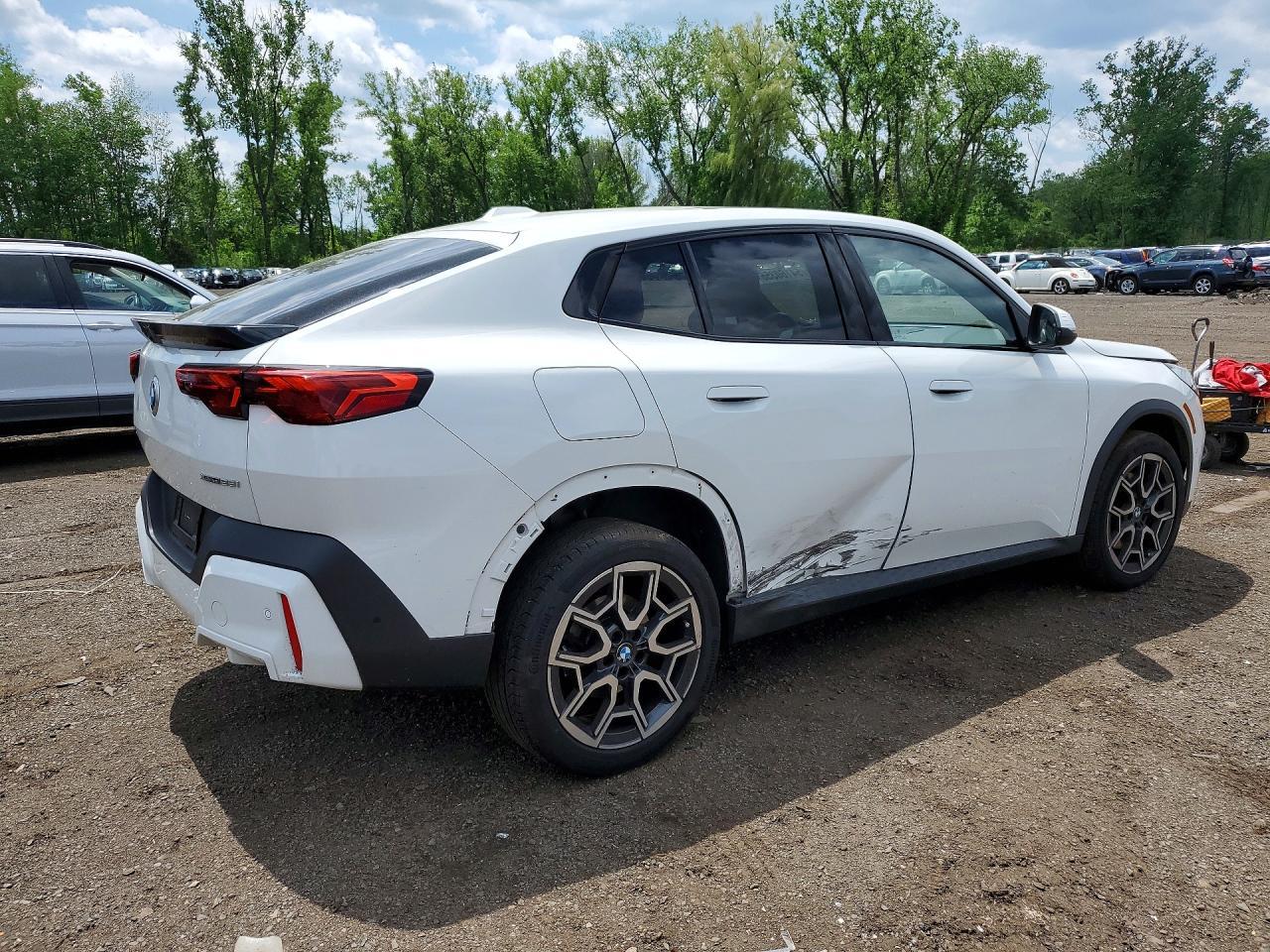2025 BMW X2 xDrive28I - zdjęcie 3