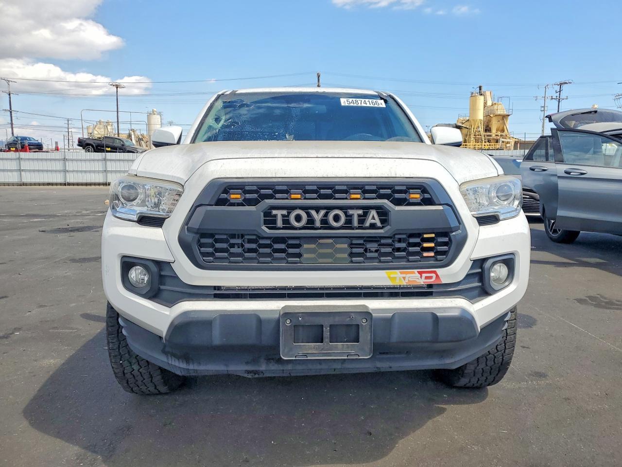 2020 Toyota Tacoma - zdjęcie 5