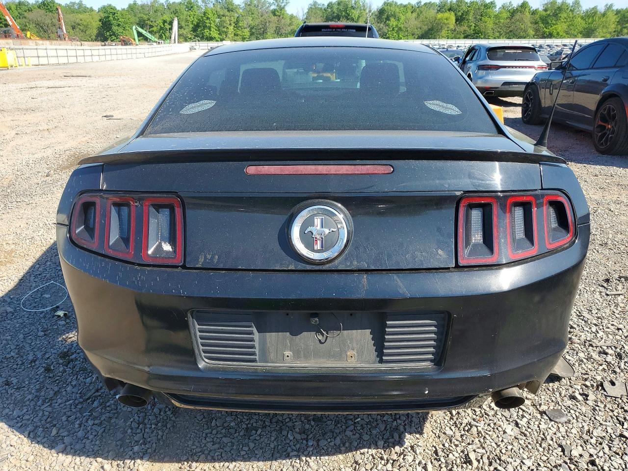 2013 Ford Mustang - zdjęcie 6
