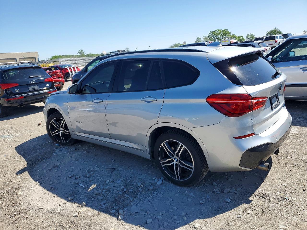 2017 BMW X1 xDrive28I - zdjęcie 2