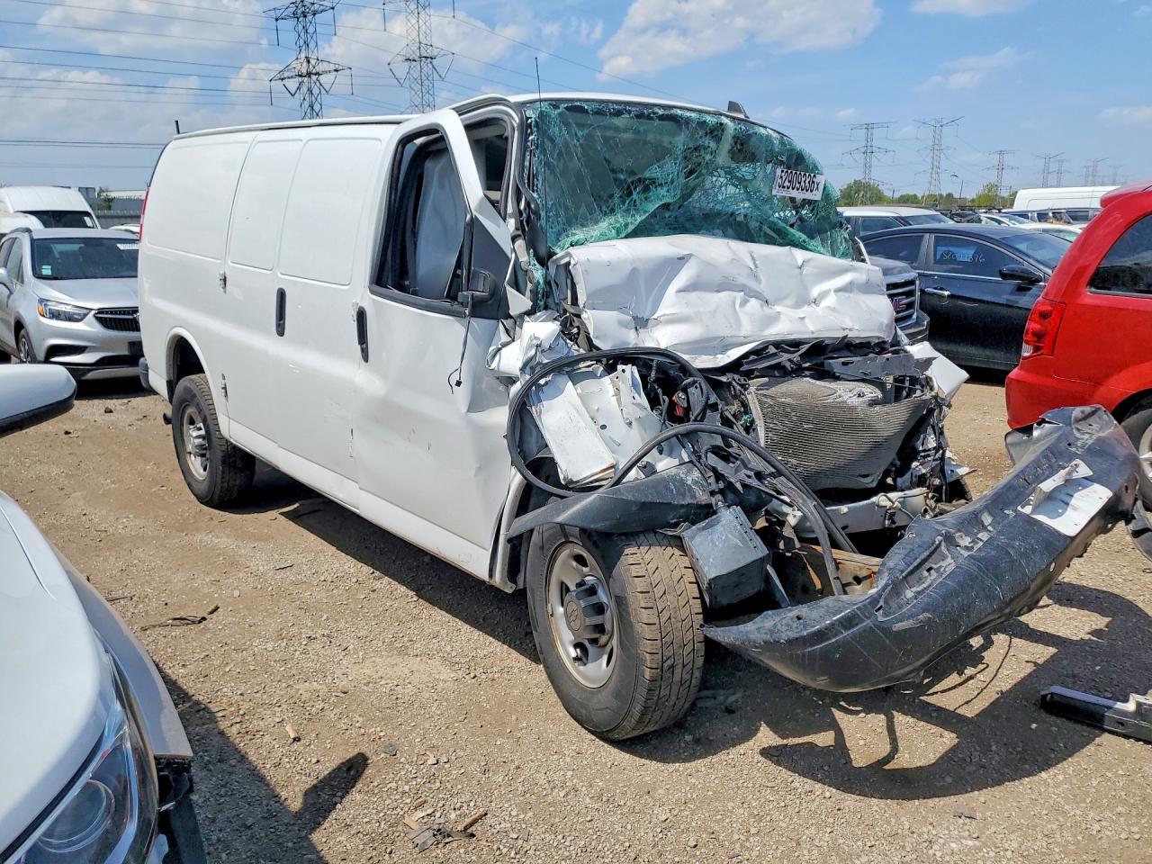 2021 Chevrolet Express G2500 - zdjęcie 4