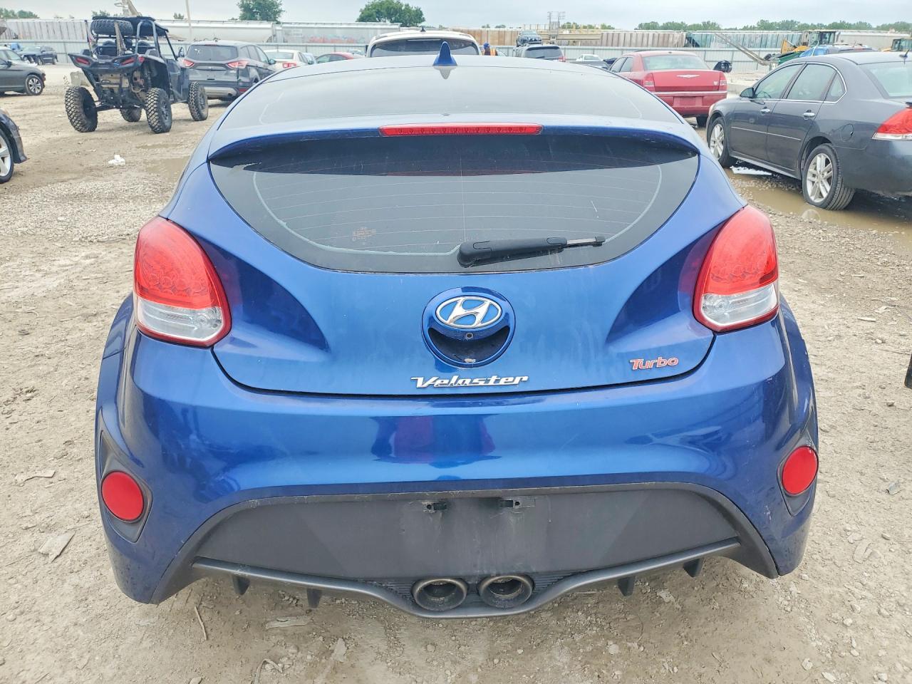 2016 Hyundai Veloster Turbo - zdjęcie 6
