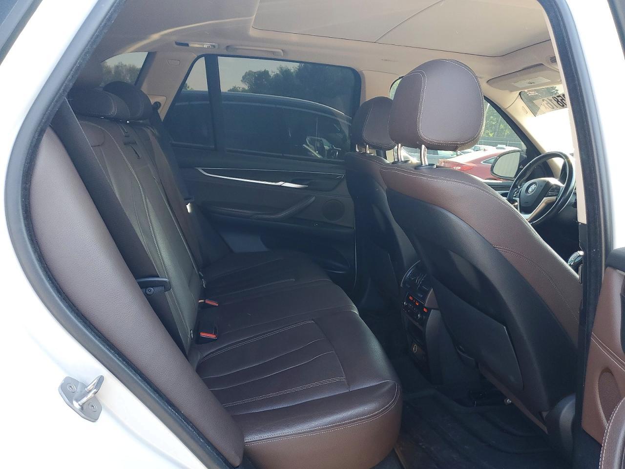 2015 BMW X5 xDrive35I - zdjęcie 11