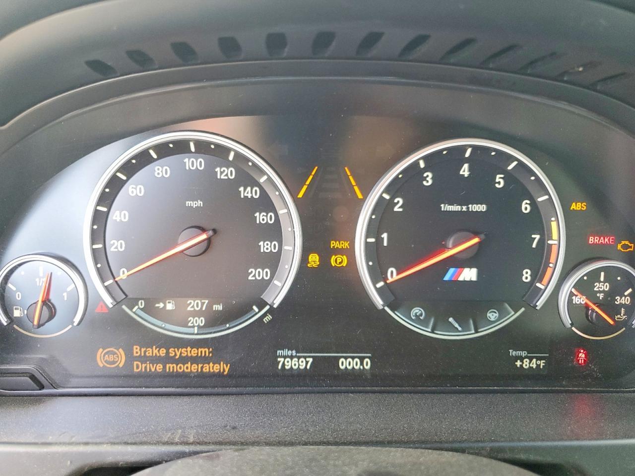 2015 BMW X5 M - zdjęcie 9