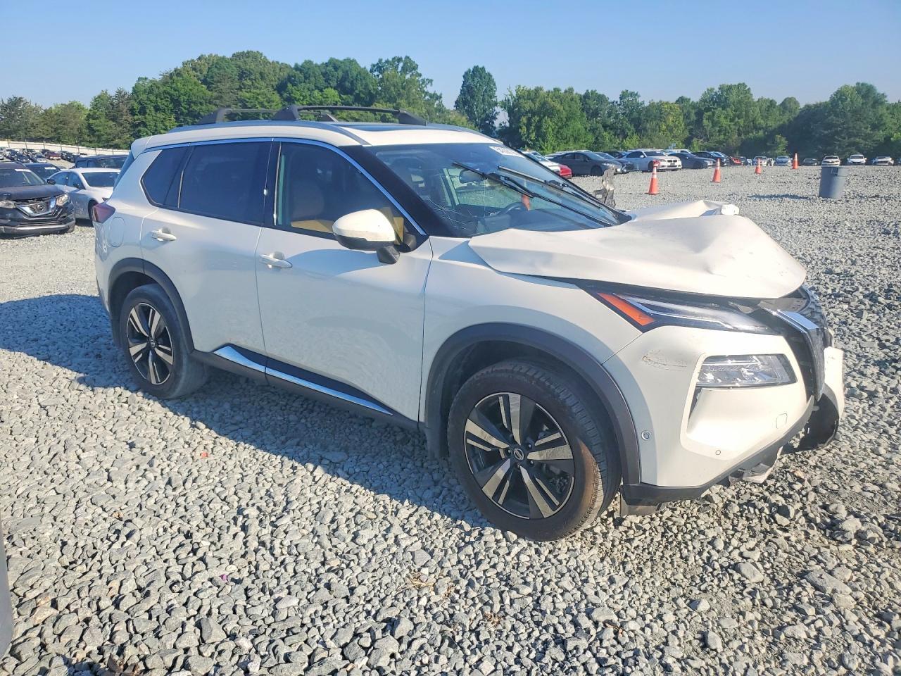 2021 Nissan Rogue Platinum - zdjęcie 4