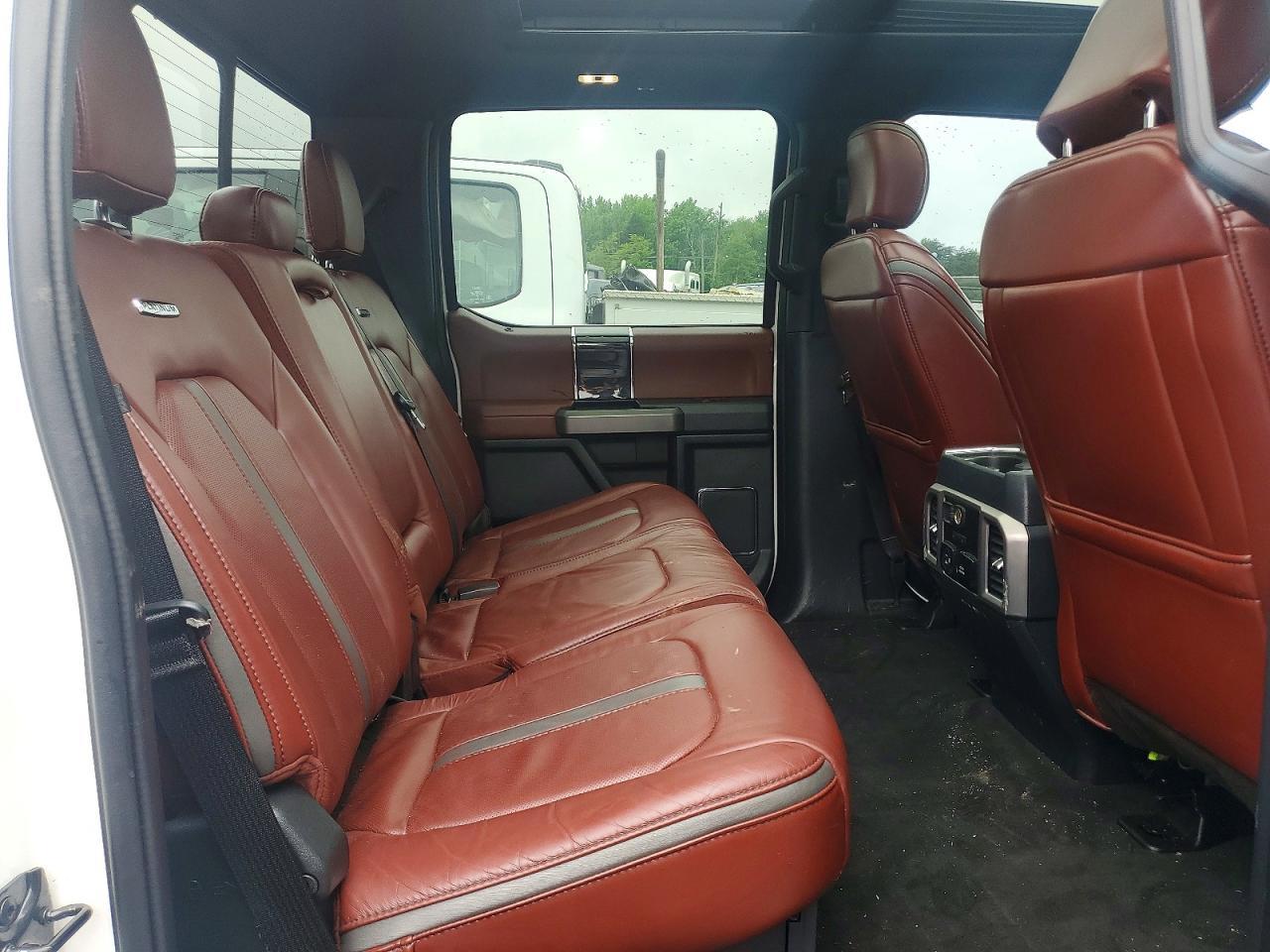 2022 Ford F450 Super Duty - zdjęcie 10