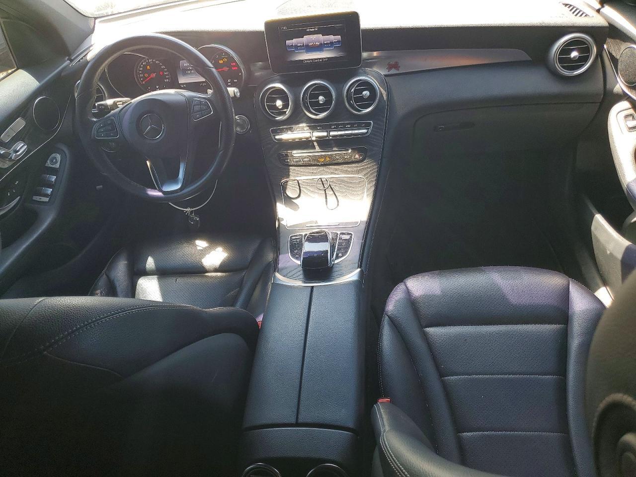 2017 Mercedes-Benz Glc 300 - zdjęcie 8