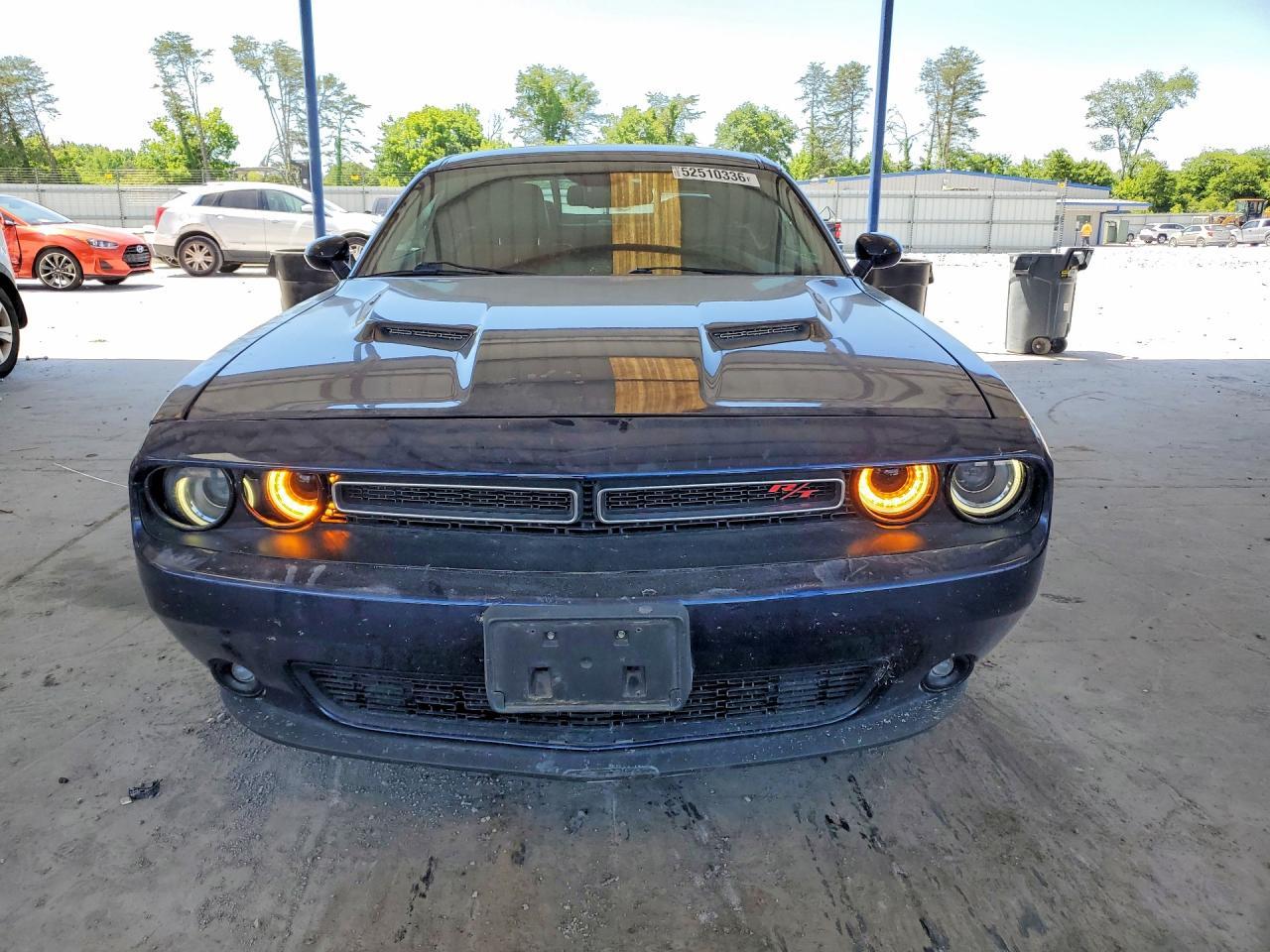 2016 Dodge Challenger R - zdjęcie 5