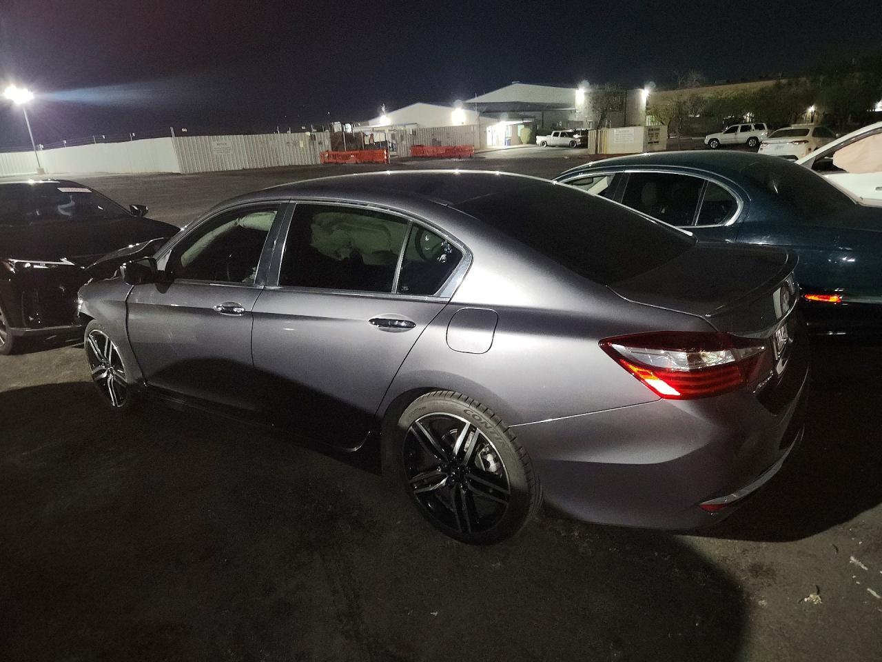 2017 Honda Accord Sport - zdjęcie 2
