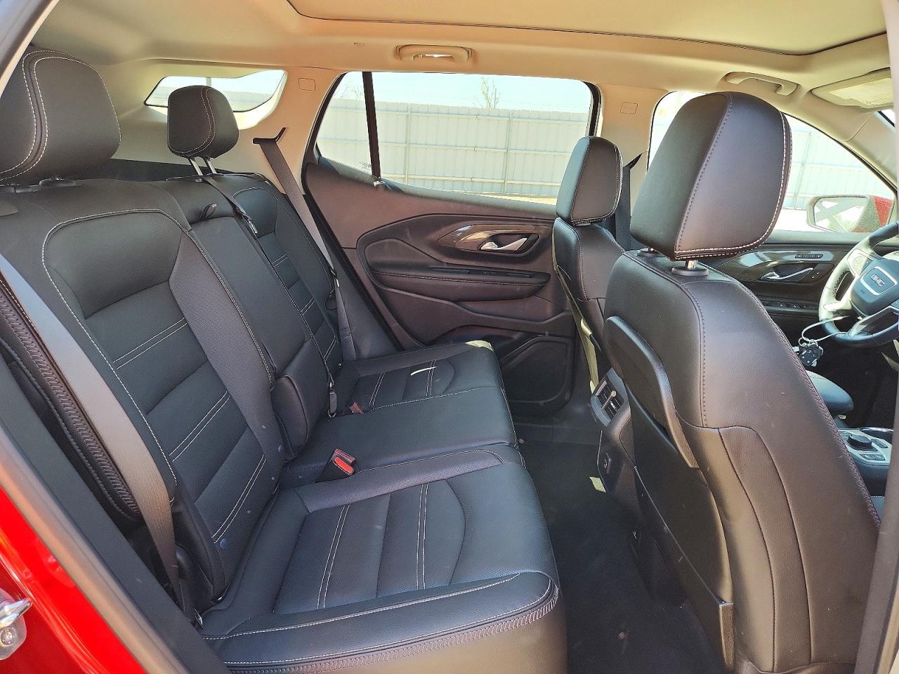 2023 GMC Terrain Denali - zdjęcie 11