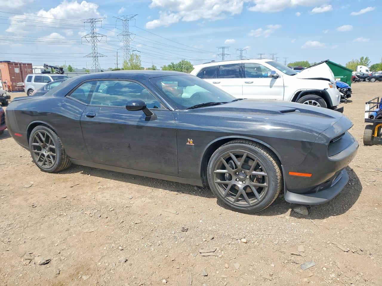 2017 Dodge Challenger R - zdjęcie 4