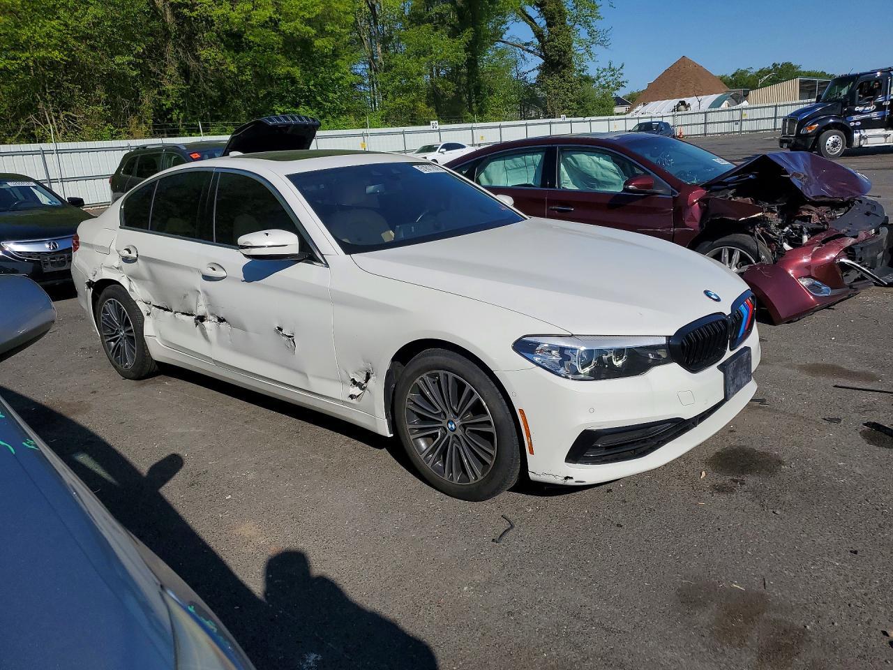 2020 BMW 530 Xi - zdjęcie 4
