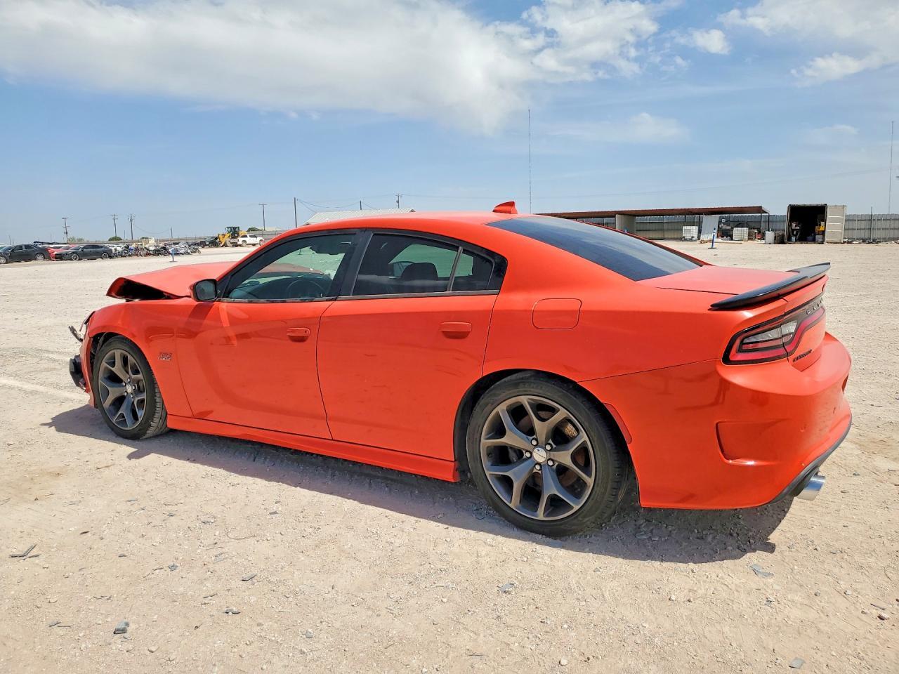 2019 Dodge Charger Scat Pack - zdjęcie 2