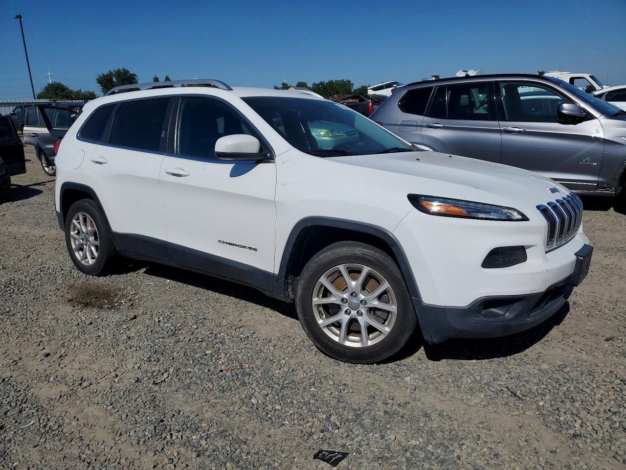 2015 Jeep Cherokee - zdjęcie 4