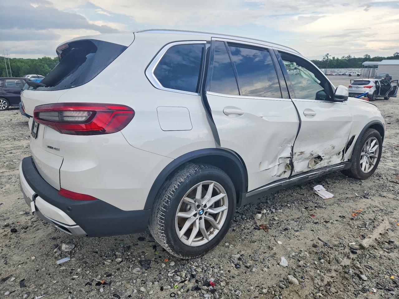 2019 BMW X5 xDrive40I - zdjęcie 3