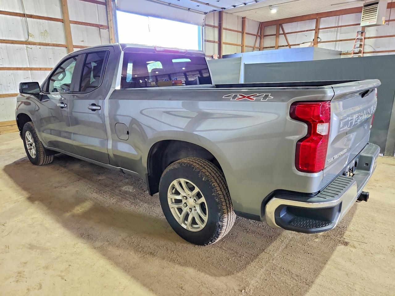 2020 Chevrolet Silverado K1500 Lt - zdjęcie 2