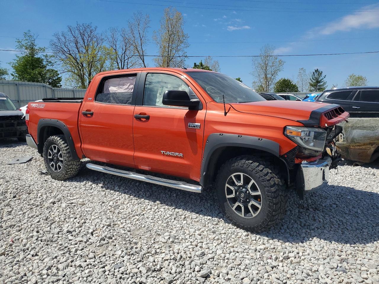2018 Toyota Tundra Sr5 - zdjęcie 4