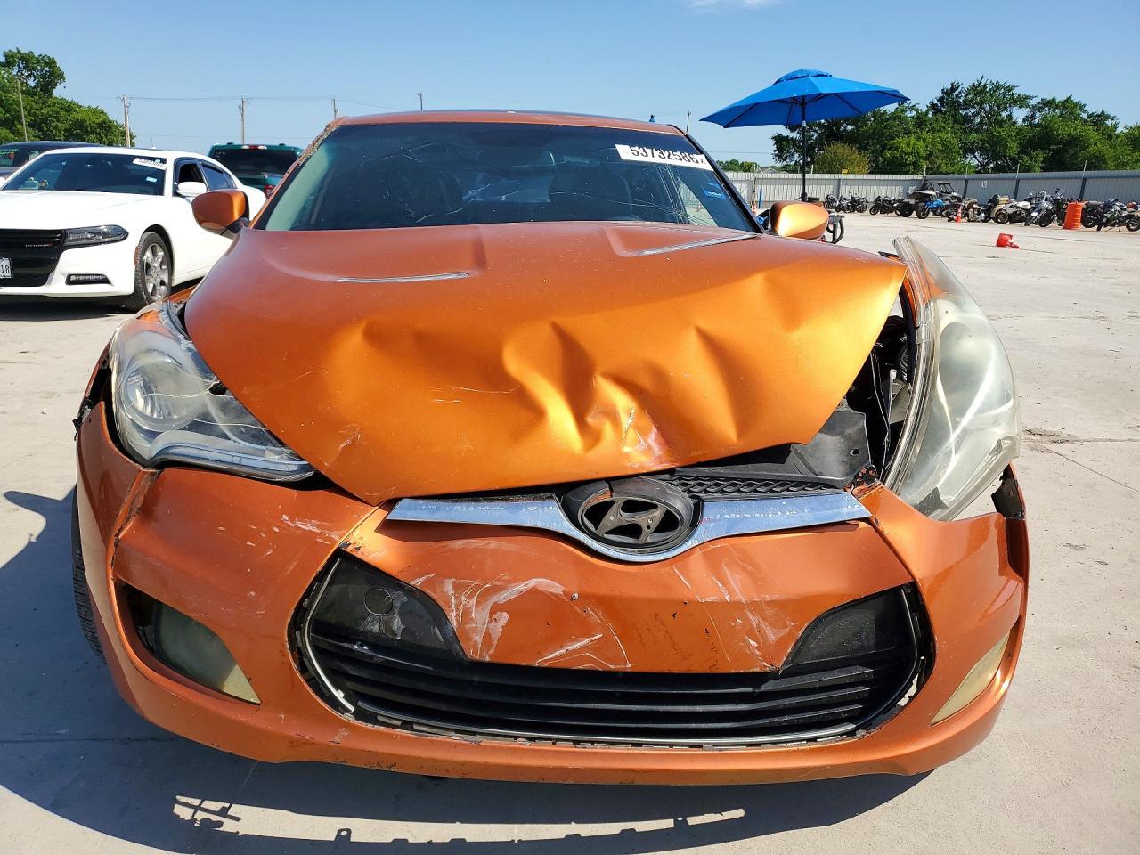 2013 Hyundai Veloster Base - zdjęcie 5