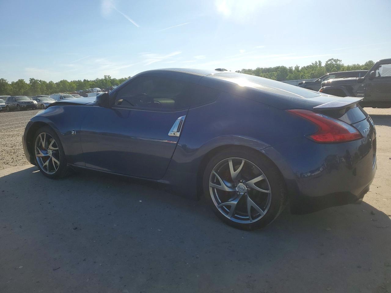 2014 Nissan 370Z Touring - zdjęcie 2