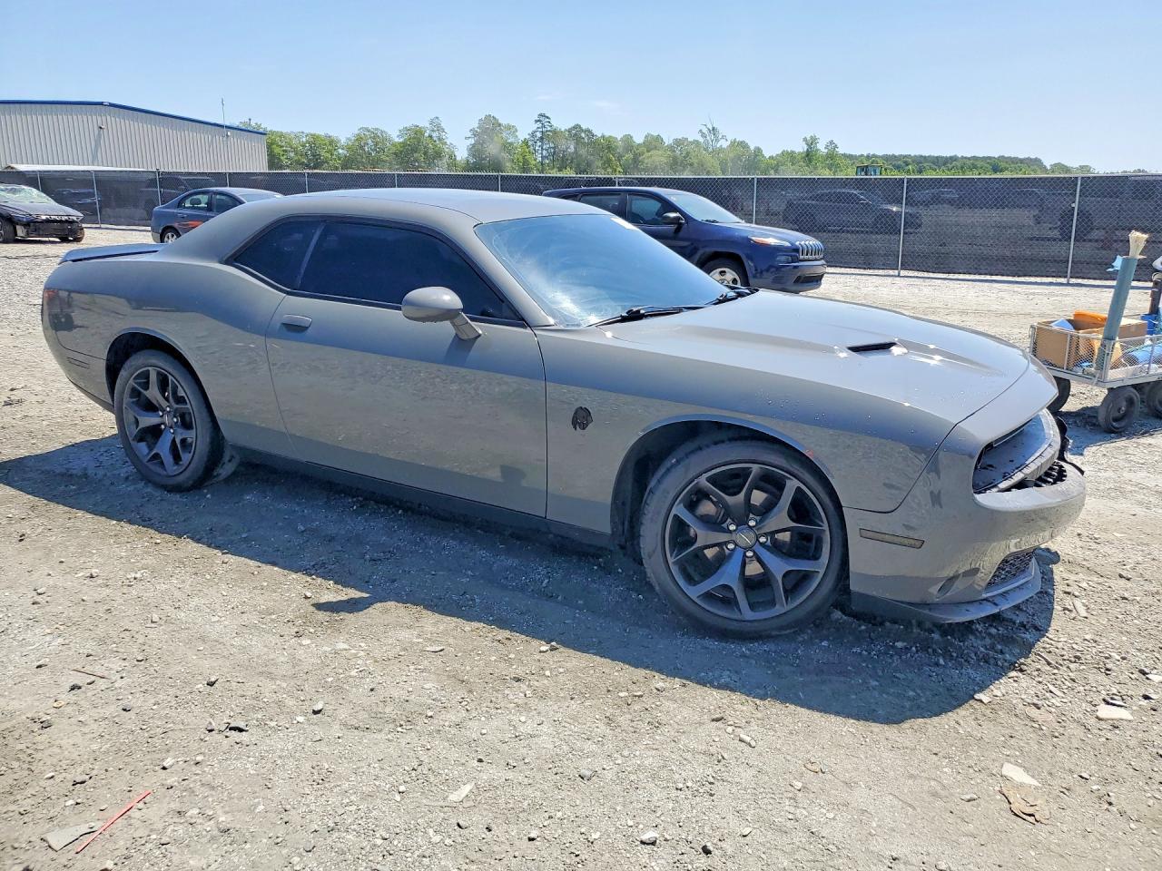 2023 Dodge Challenger Sxt - zdjęcie 4