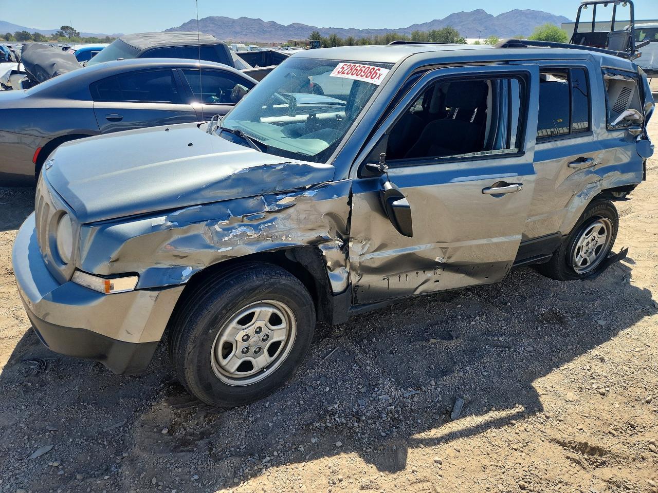 2013 Jeep Patriot Sport - zdjęcie główne