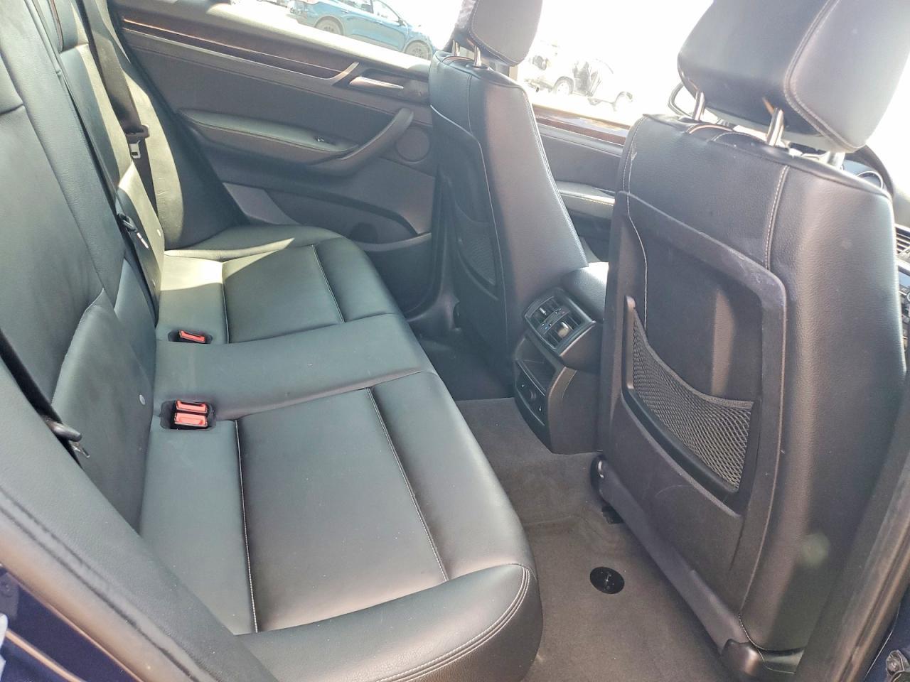 2015 BMW X3 xDrive28D - zdjęcie 11