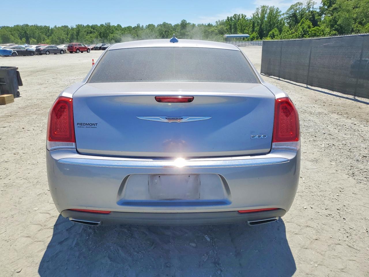 2016 Chrysler 300 Limited - zdjęcie 6